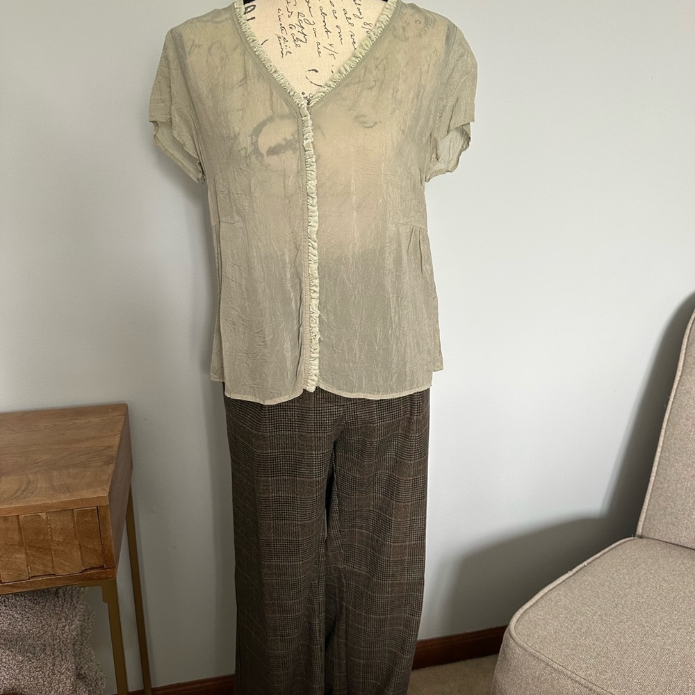 J. Jill Soft pale green Blouse with Ruffle Edge